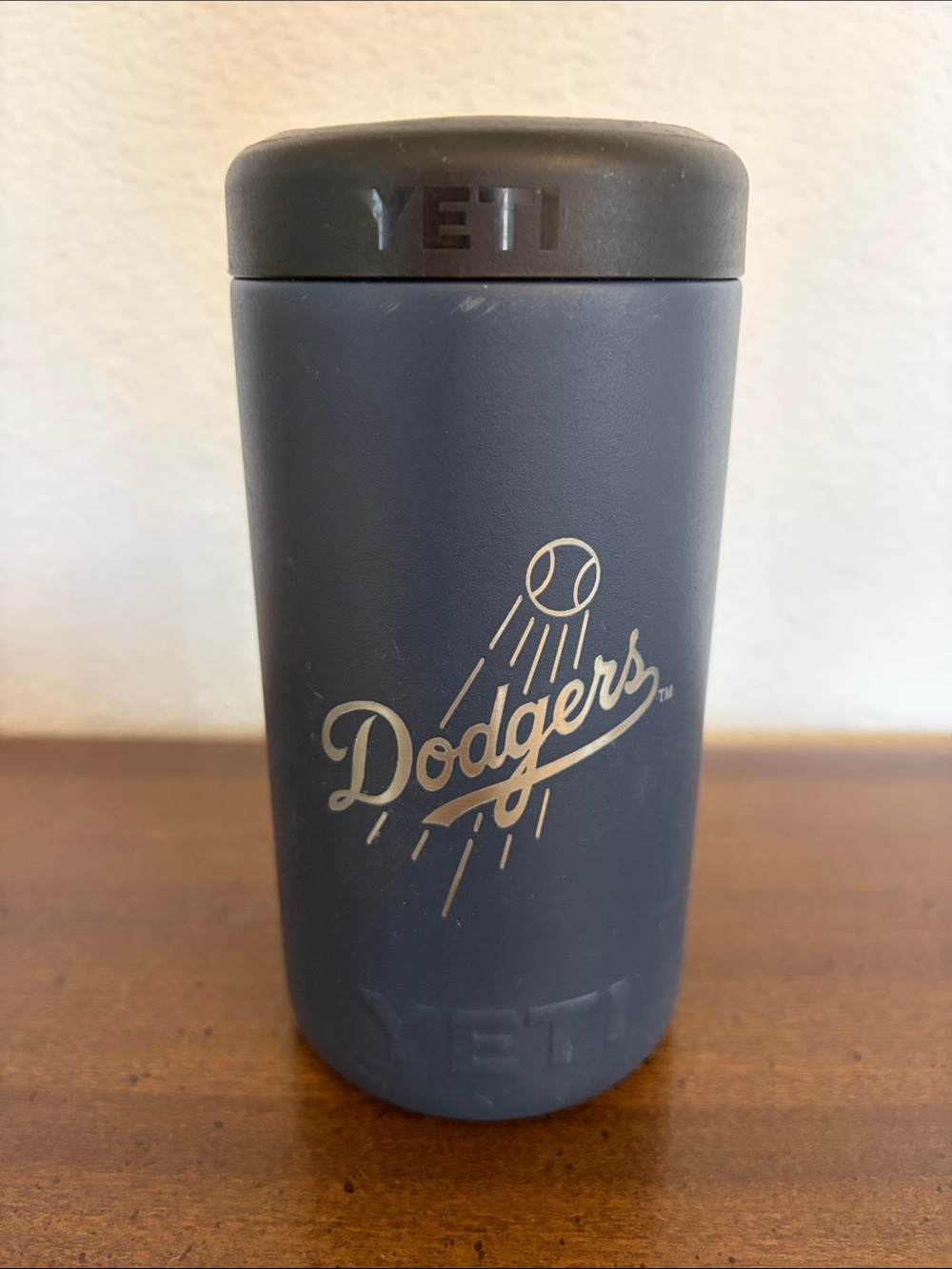 Yeti Navy Blue Dodgers Insulated Stainless Colster Slim Koozie Can Holder
